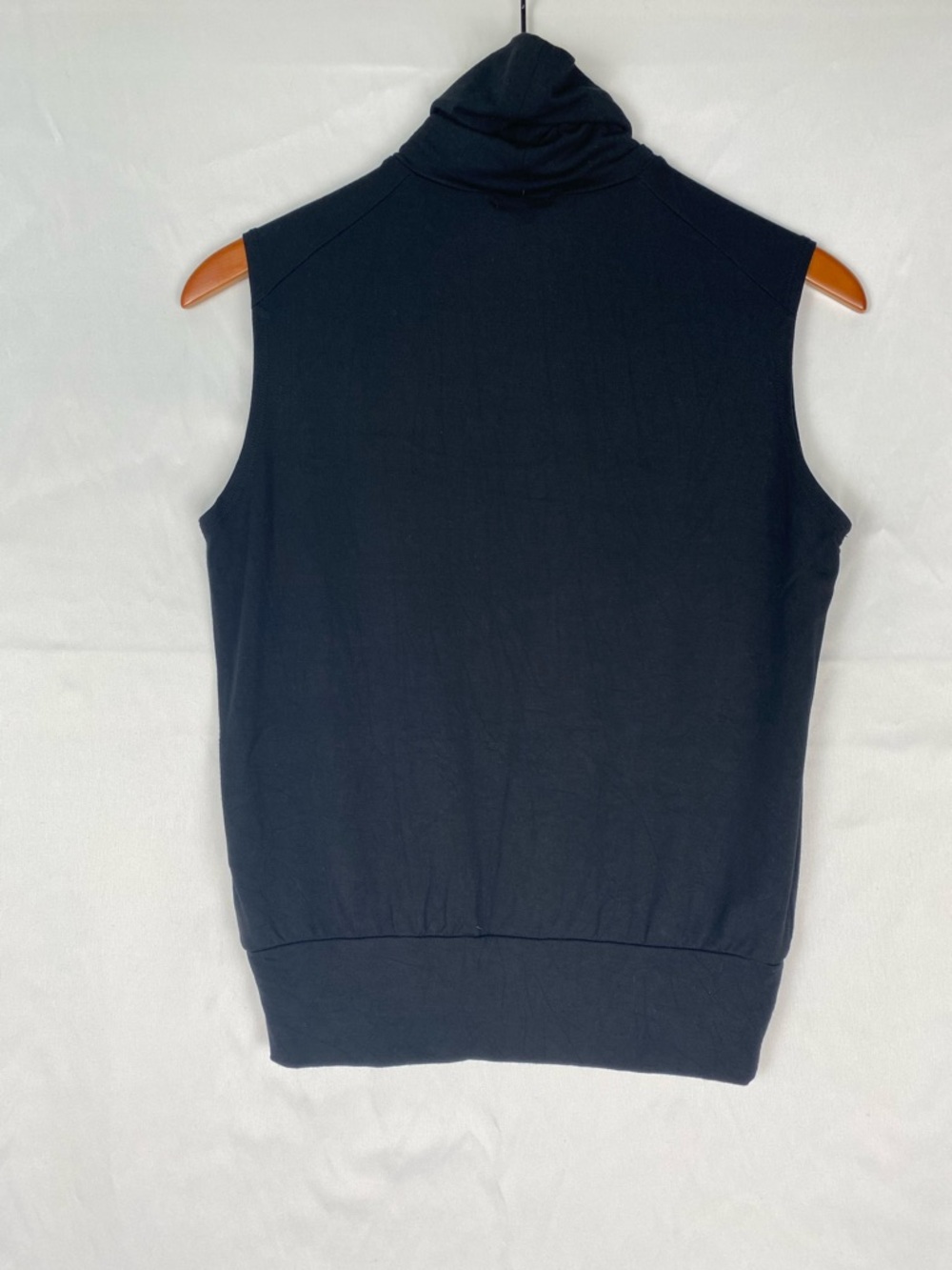 BLEUSALT The Sleeveless Turtleneck Lite Size 0 Black Soft Stretchy - Picture 2 of 4
